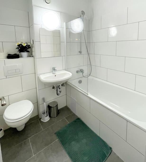 Grosse 3-Zimmer Wohnung, Zentrale Lage. Mülheim an der Ruhr Eksteriør billede