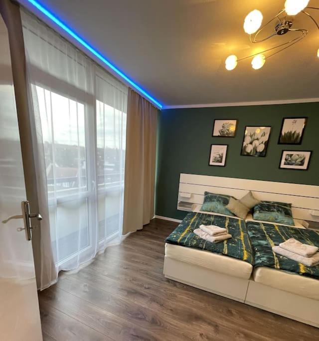 Grosse 3-Zimmer Wohnung, Zentrale Lage. Mülheim an der Ruhr Eksteriør billede