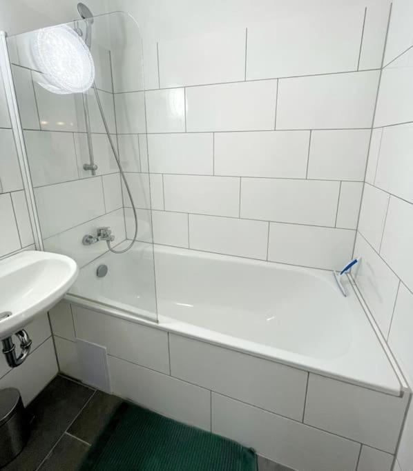 Grosse 3-Zimmer Wohnung, Zentrale Lage. Mülheim an der Ruhr Eksteriør billede