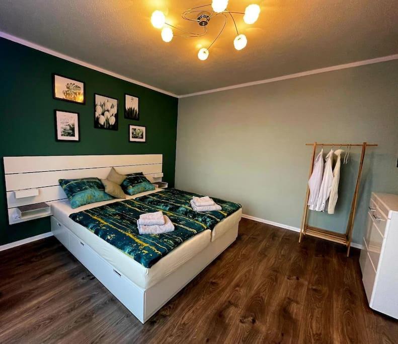 Grosse 3-Zimmer Wohnung, Zentrale Lage. Mülheim an der Ruhr Eksteriør billede