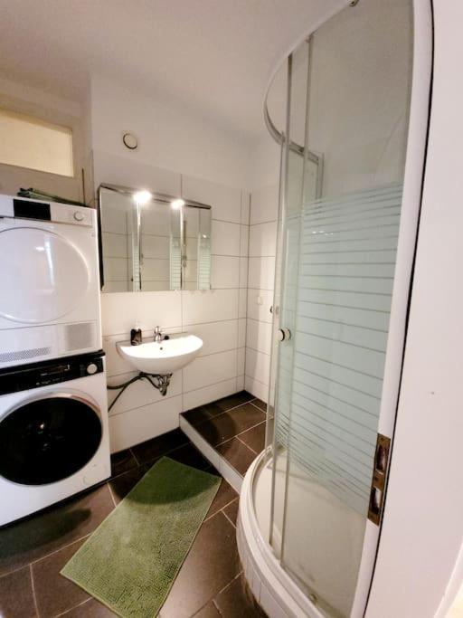 Grosse 3-Zimmer Wohnung, Zentrale Lage. Mülheim an der Ruhr Eksteriør billede